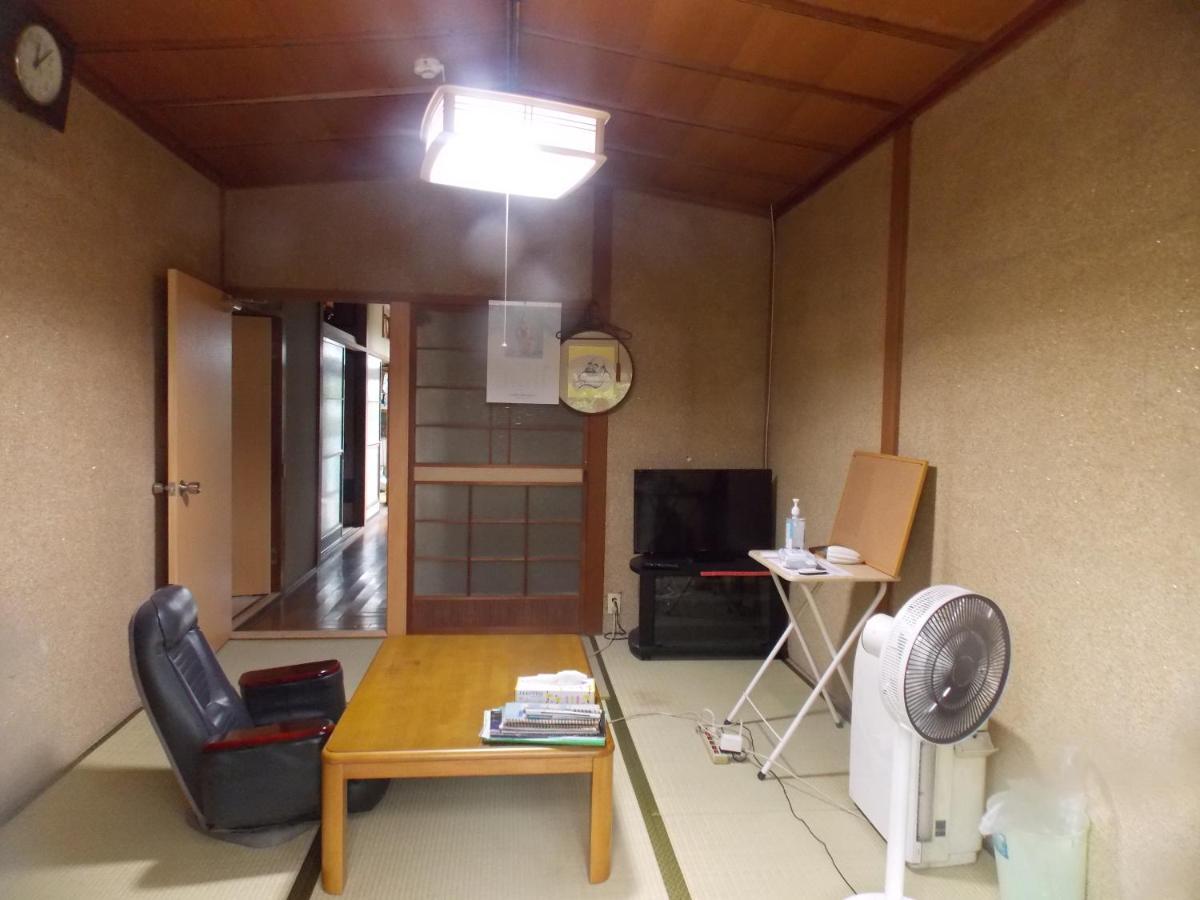 Hojo Suigun Youth Hostel Matsuyama  Exterior photo